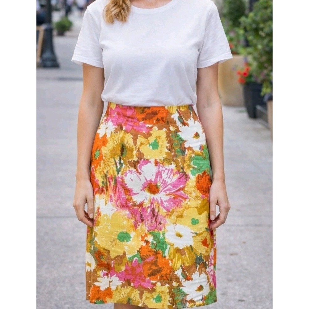 Talbots Skirt Women's Size 2P Floral Pencil Watercolor Vacay Cottagecore Office